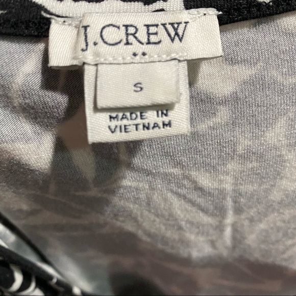 J Crew Black White Print T Shirt - Picture 2 of 2